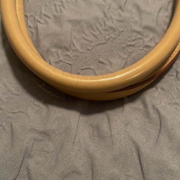 Authentic Gucci Beige Leather Tote Bag - Picture 6 of 9